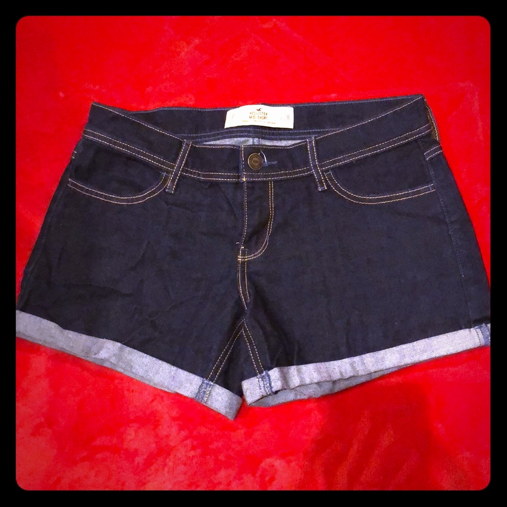 Brand New w/o tags Women’s Hollister Jean shorts 7